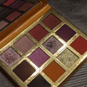 Eyeshadow pallet
